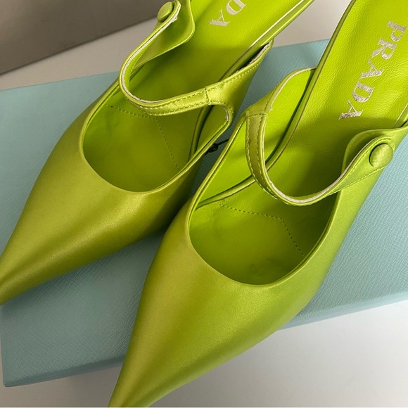 Prada Women's Heels - Picture 3 of 5